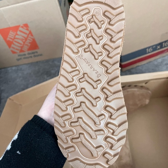 Bearpaw - Picture 2 of 2